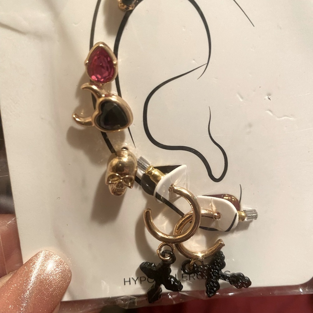 Stud earring set!!!! Great stockings stuffers!!!